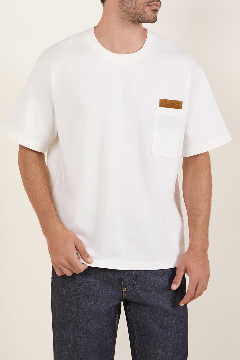 תמונת דוגמן קידמית של חולצת טי