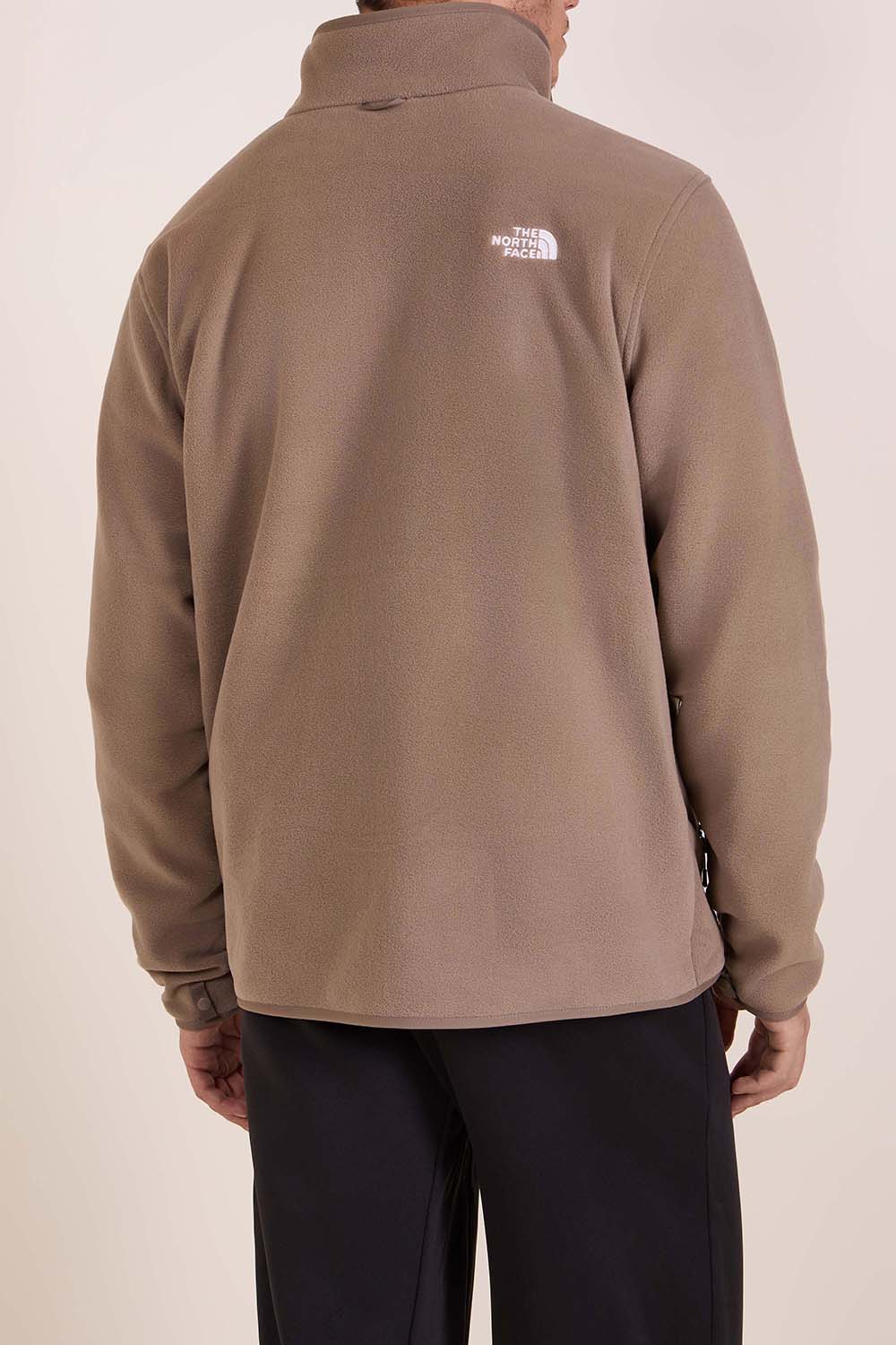 תמונת דוגמן אחורית של ז'קט פליז בגזרה רגילה