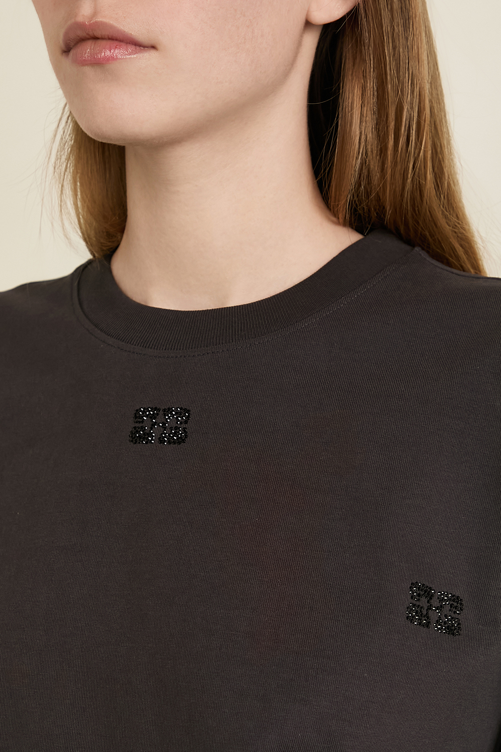 תמונת תקריב דוגמן של חולצת טי