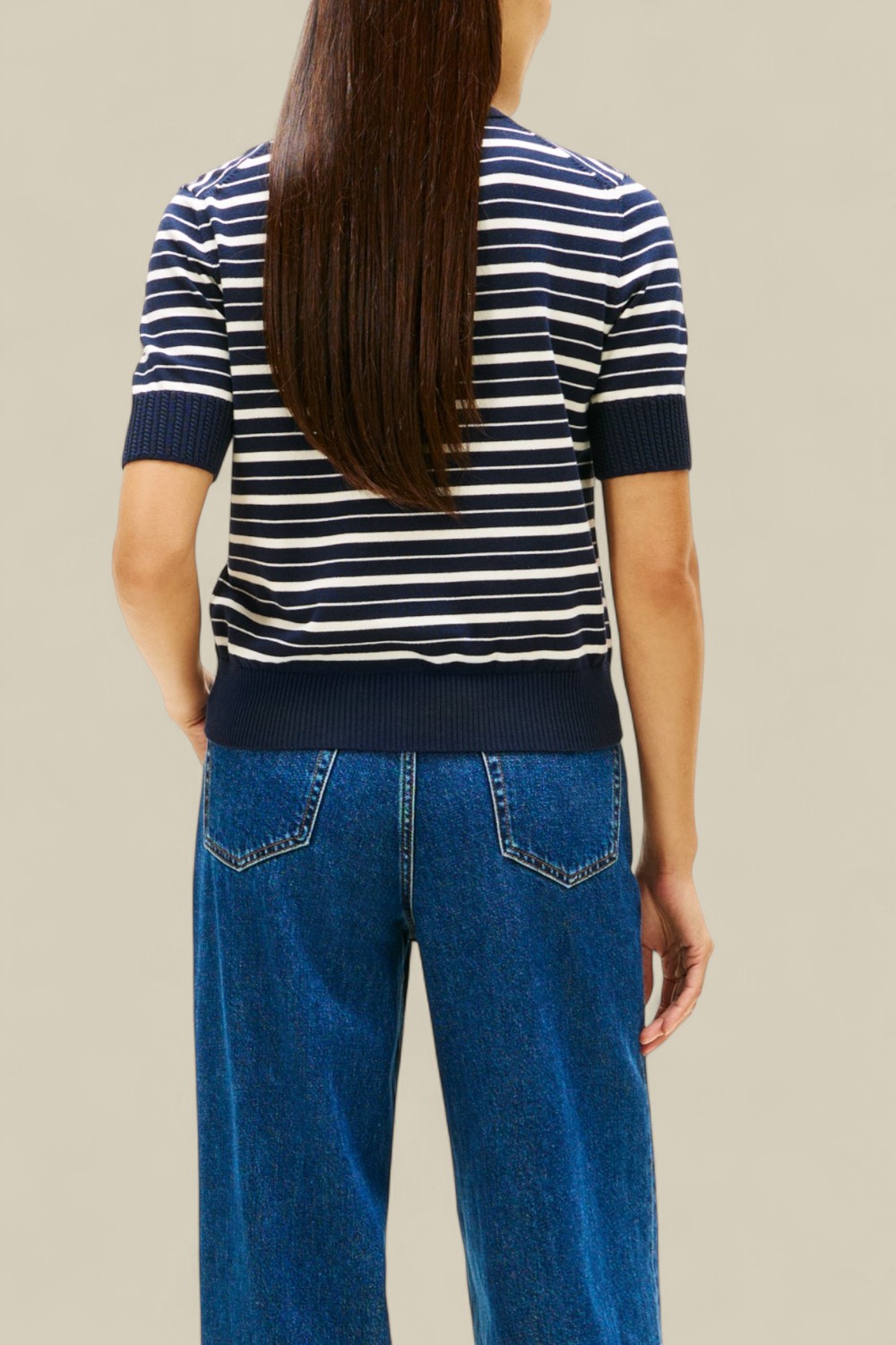 תמונת דוגמן אחורית של סריג פולו