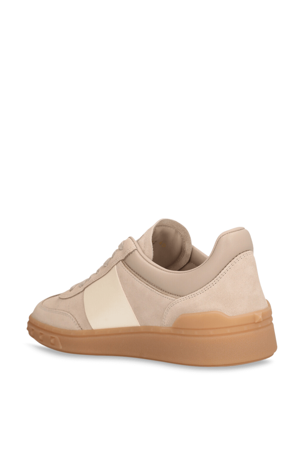 תמונה אחורית של נעלי סניקרס