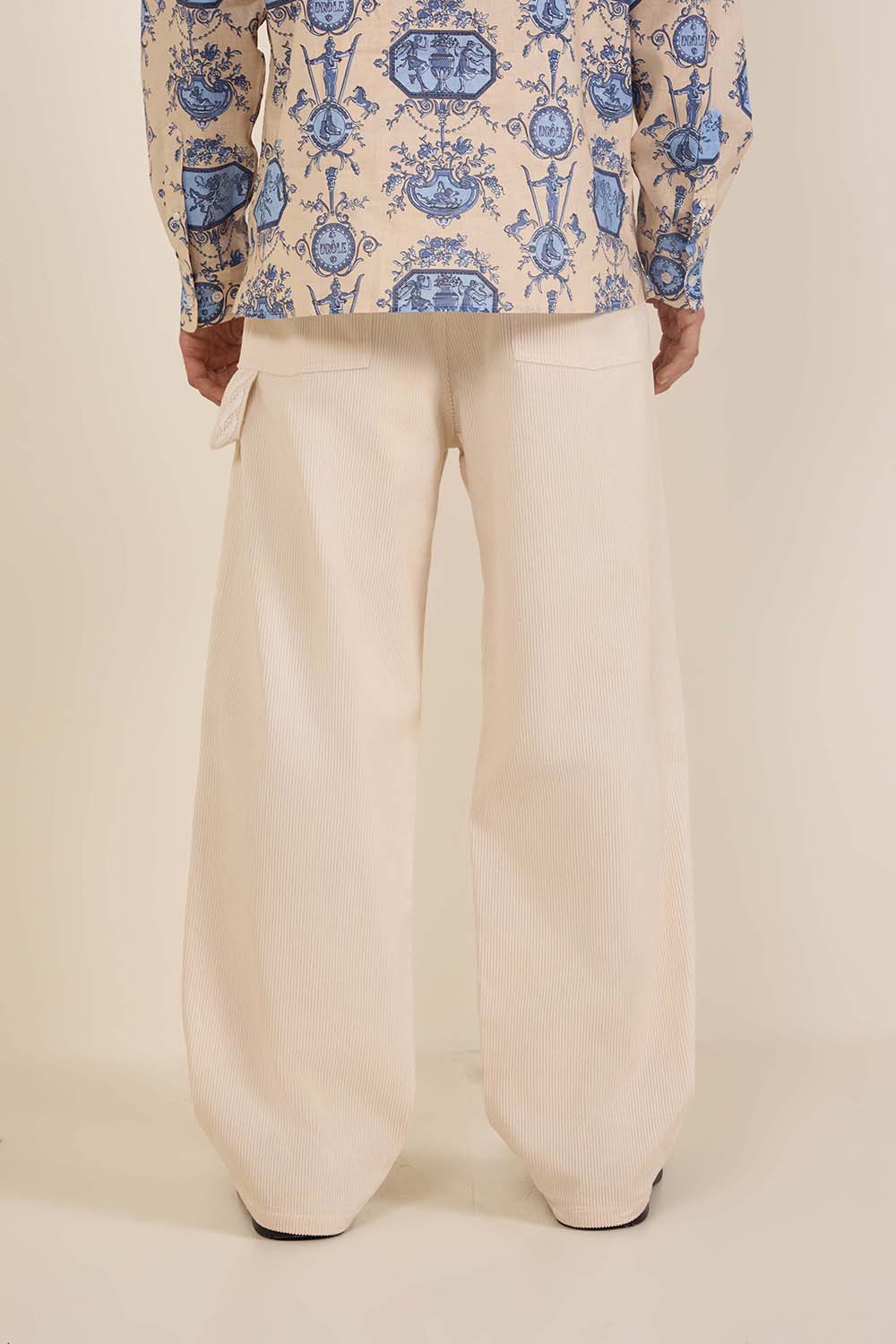 מכנסי ג'ינס באגי