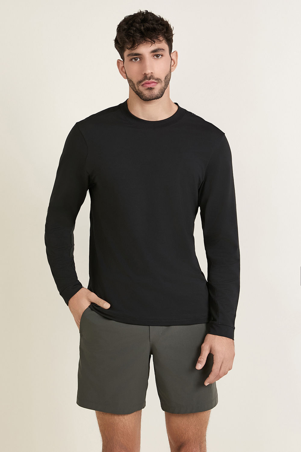 תמונת דוגמן קידמית של Zeroed In Long-Sleeve Shirt