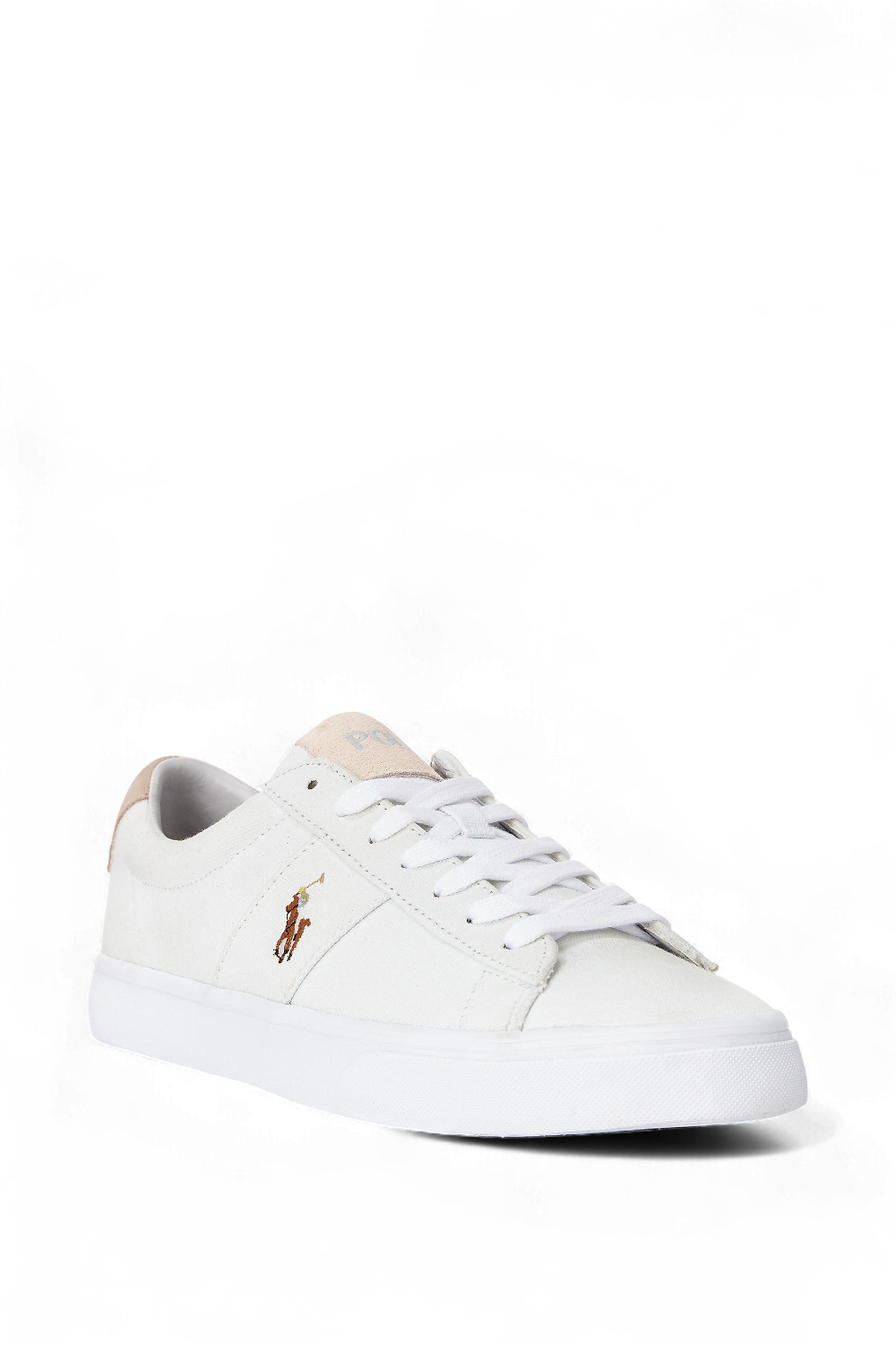 תמונת תקריב של נעלי סניקרס