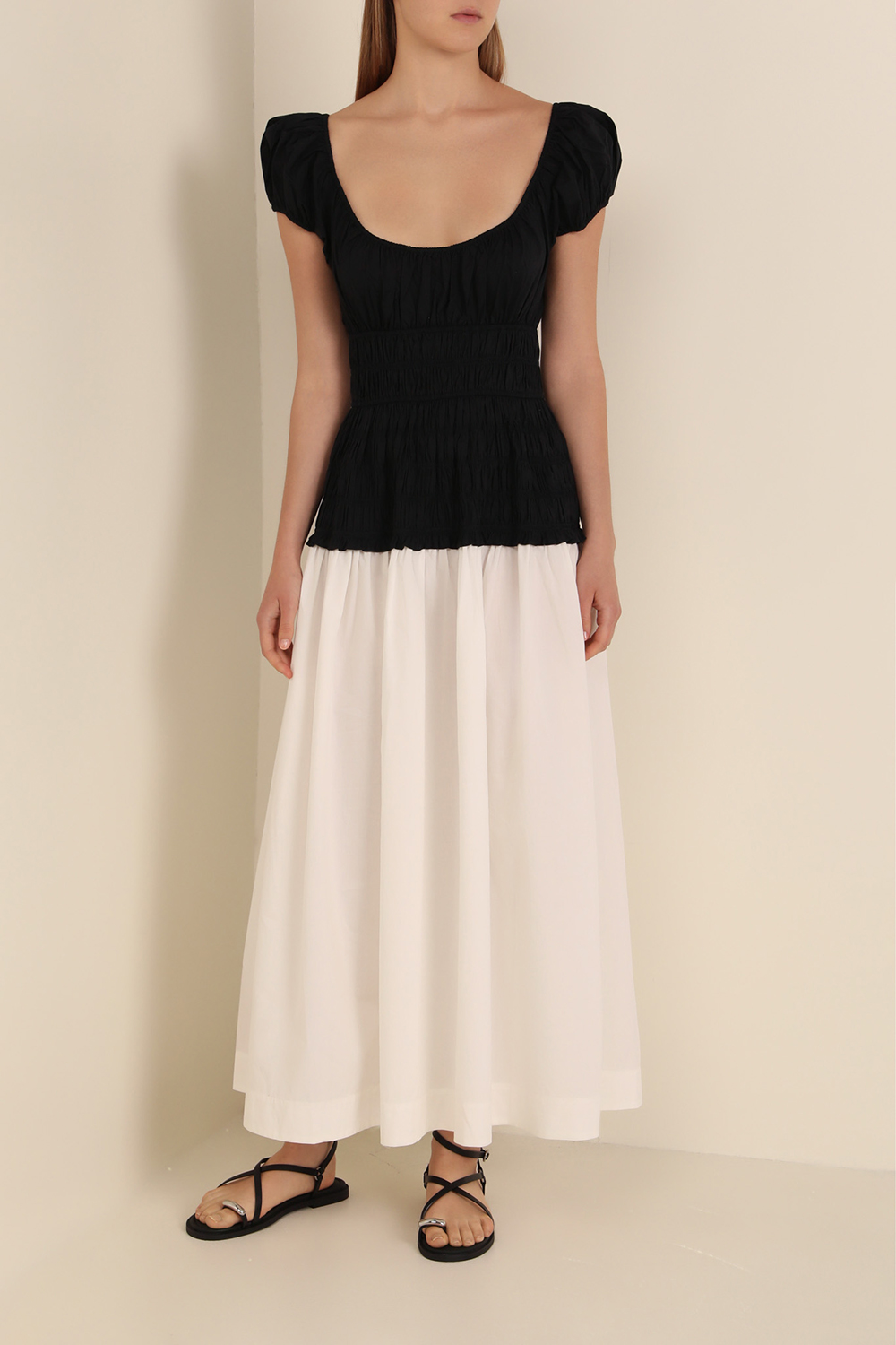 תמונת דוגמן קידמית של שמלת מקסי אניה