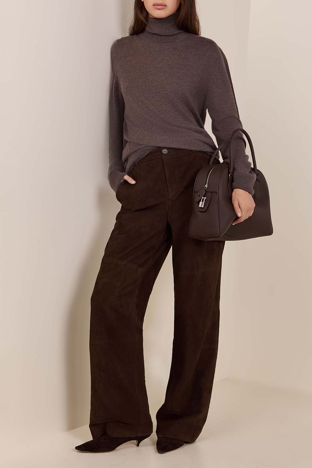 תמונת דוגמן קידמית של מגפונים