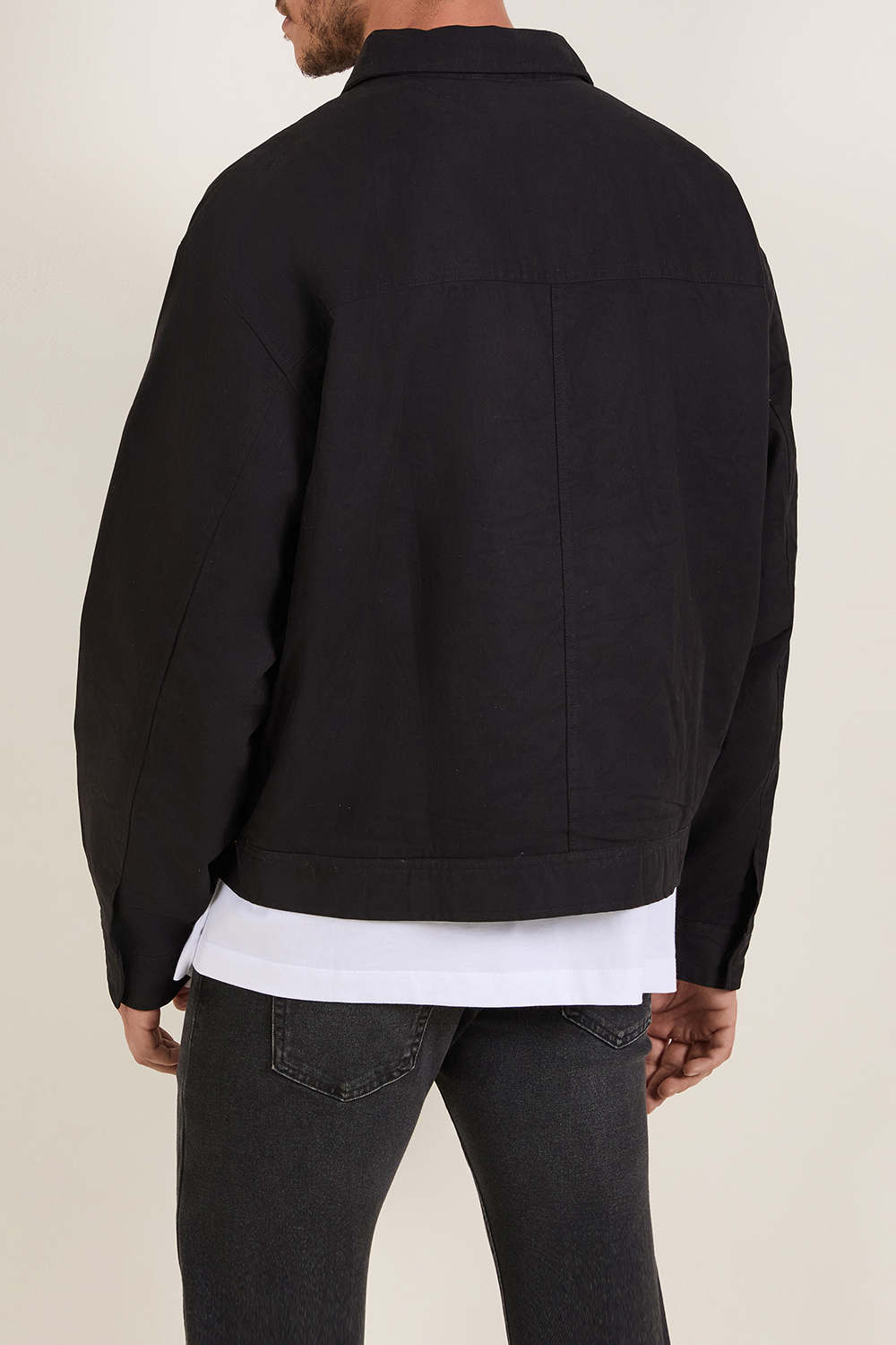 תמונת דוגמן אחורית של ז'קט