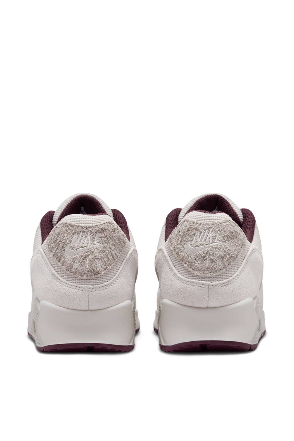 תמונת תקריב של נעלי סניקרס אייר מקס 90 פרימיום