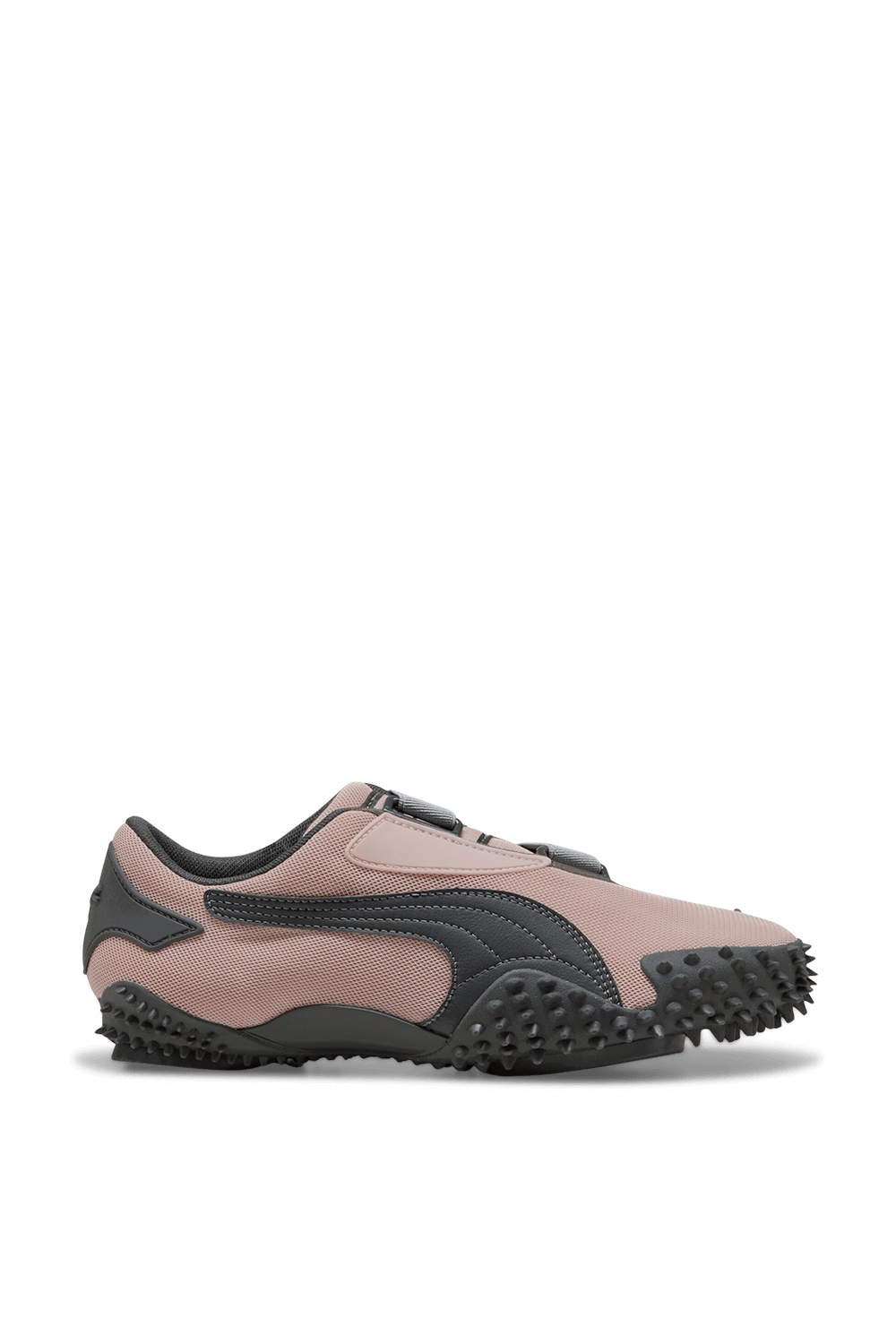 תמונה קידמית של נעלי סניקרס מוסטרו