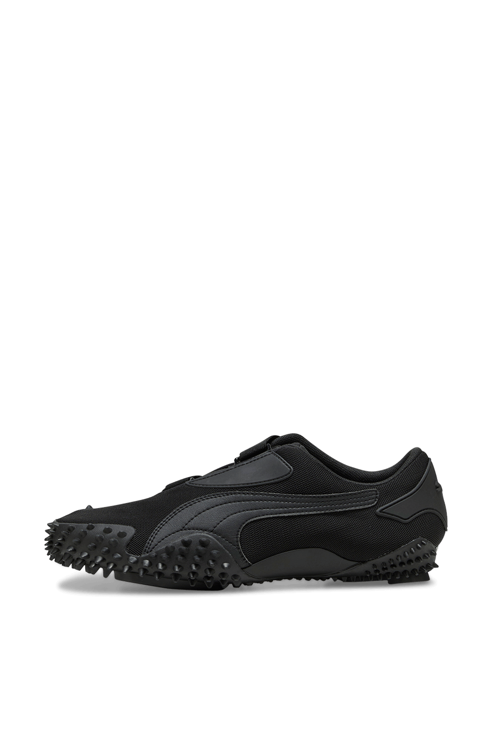 תמונה אחורית של נעלי סניקרס מוסטרו