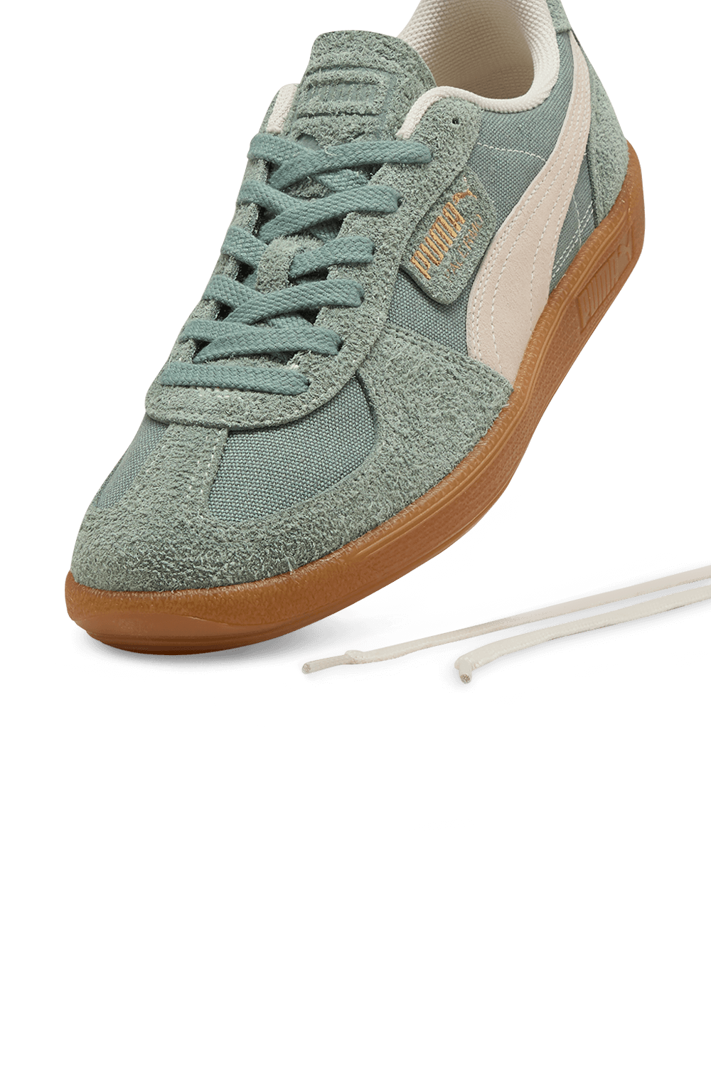 תמונת תקריב של נעלי סניקרס פאלרמו וינטג'