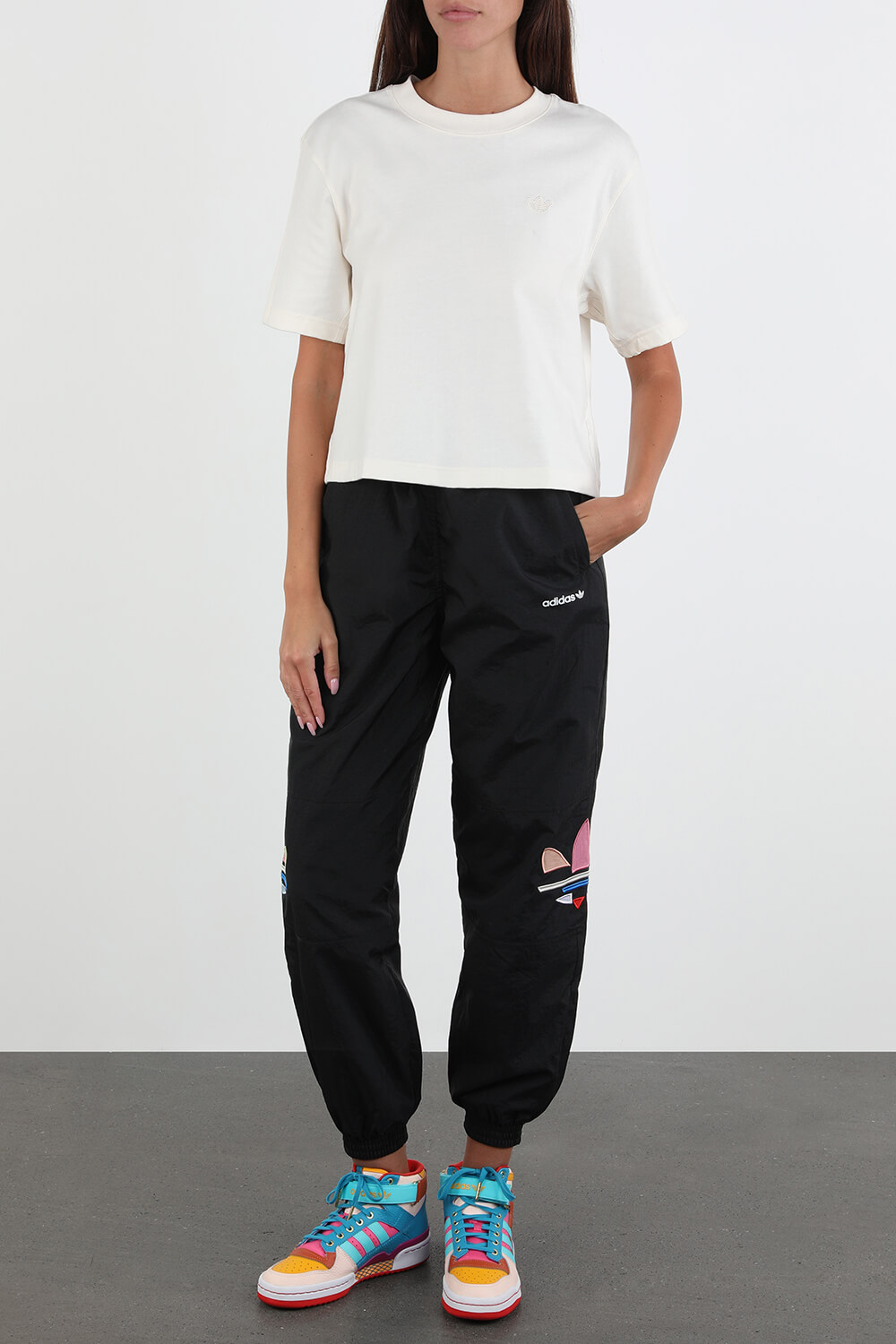 תמונת דוגמן קידמית של Adidas x S.E.E.D Forum Mid in Multicolor