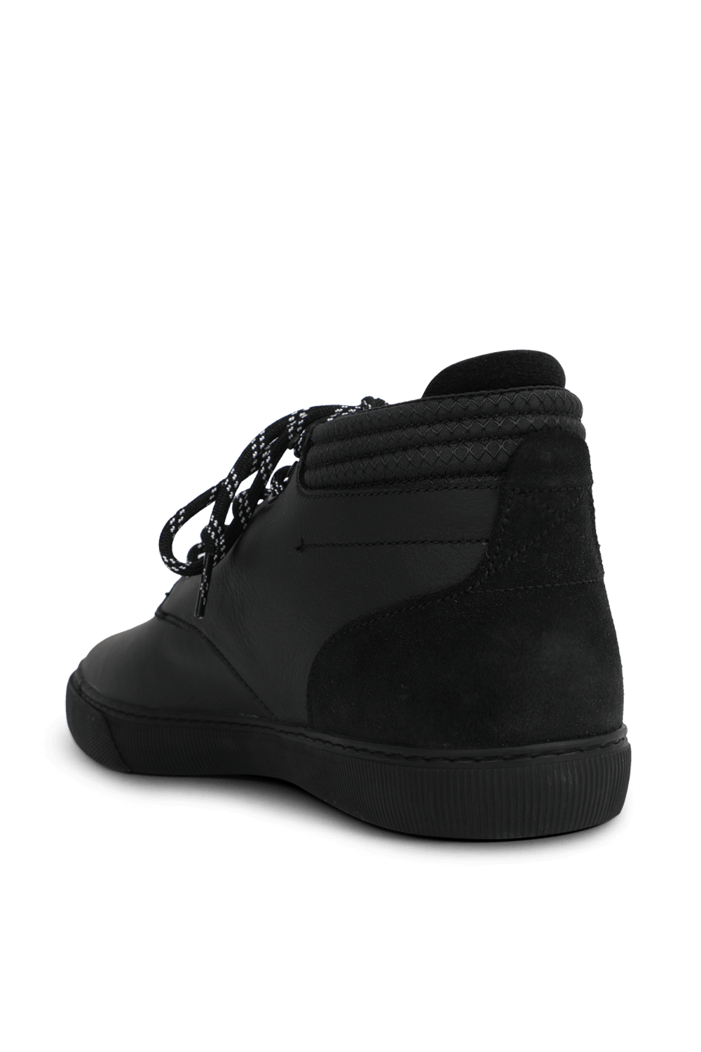 תמונה אחורית של סניקרס אספרה צ'וקה