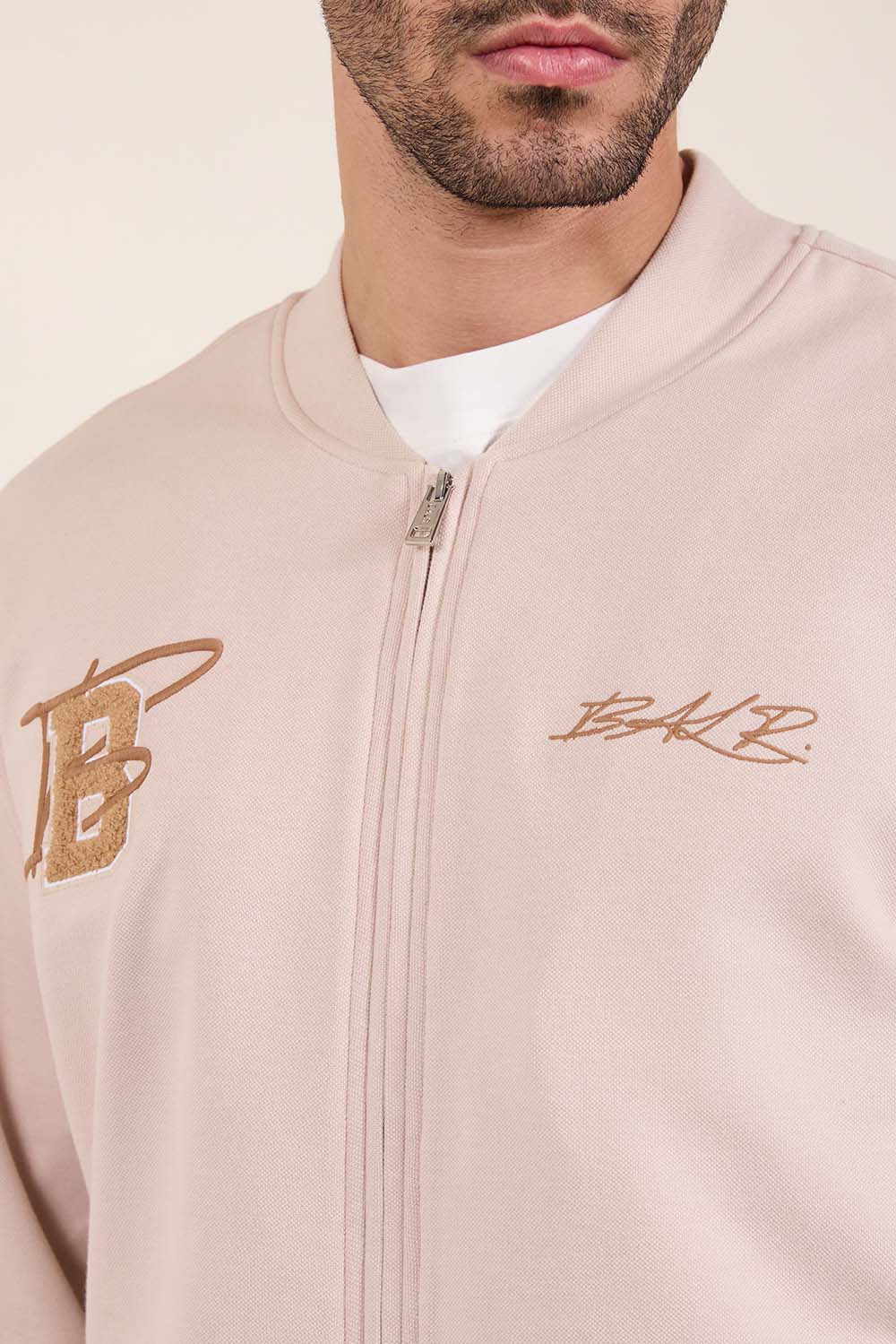 תמונת תקריב דוגמן של ז'קט