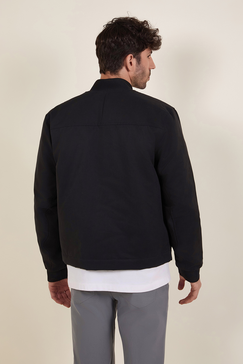 תמונת דוגמן אחורית של Insulated Cotton-Blend Bomber Jacket