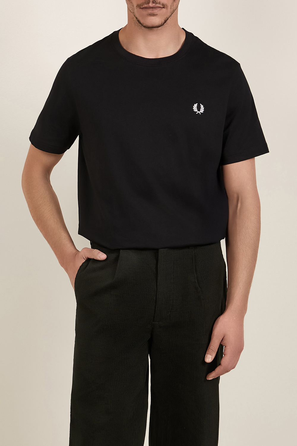 תמונת דוגמן קידמית של חולצת טי