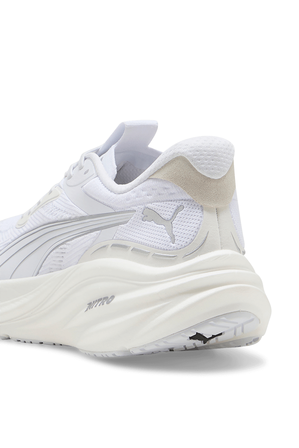 תמונת תקריב של נעלי ריצה מגניפיי ניטרו 3