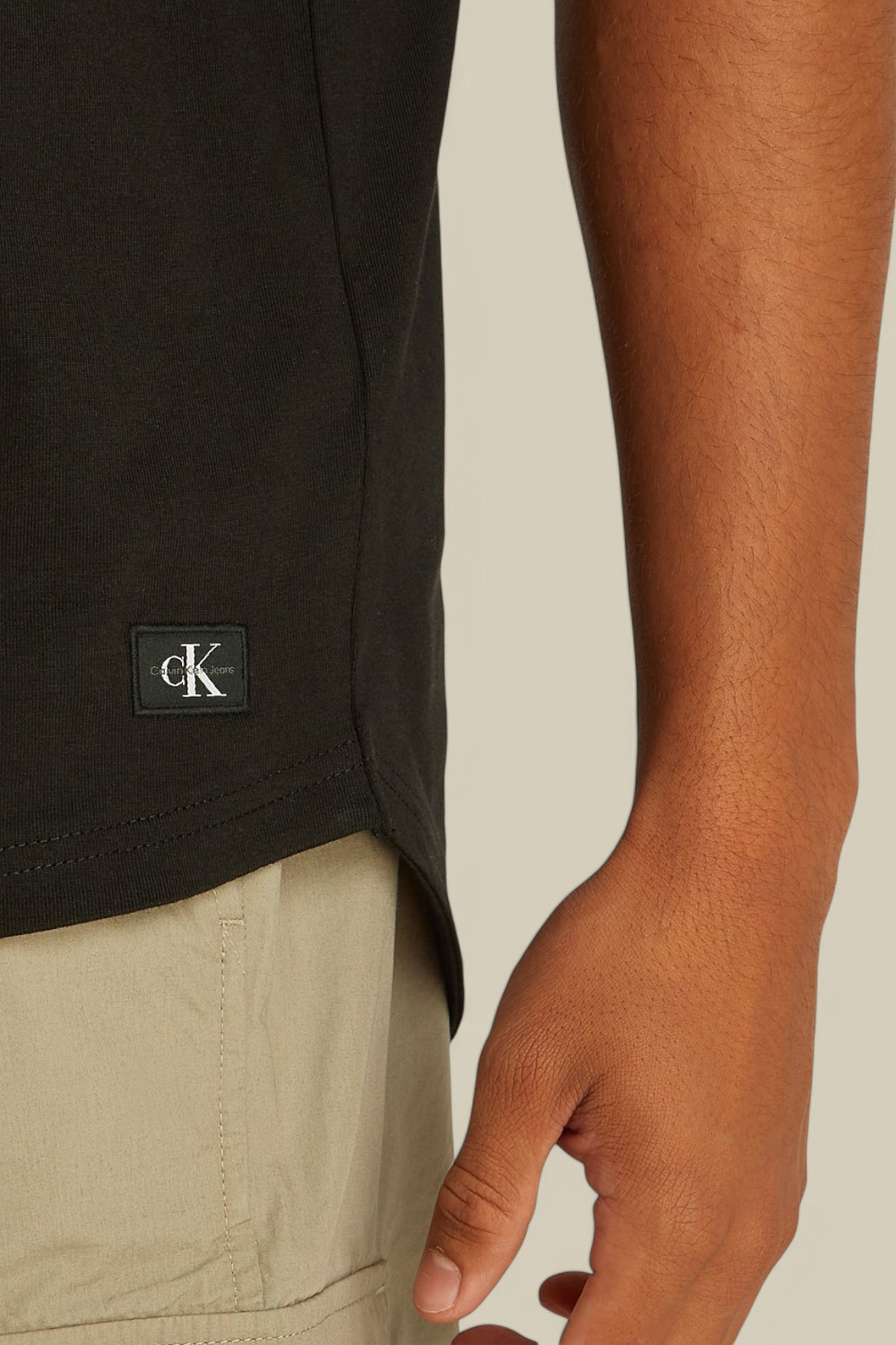 תמונת תקריב דוגמן של גופייה