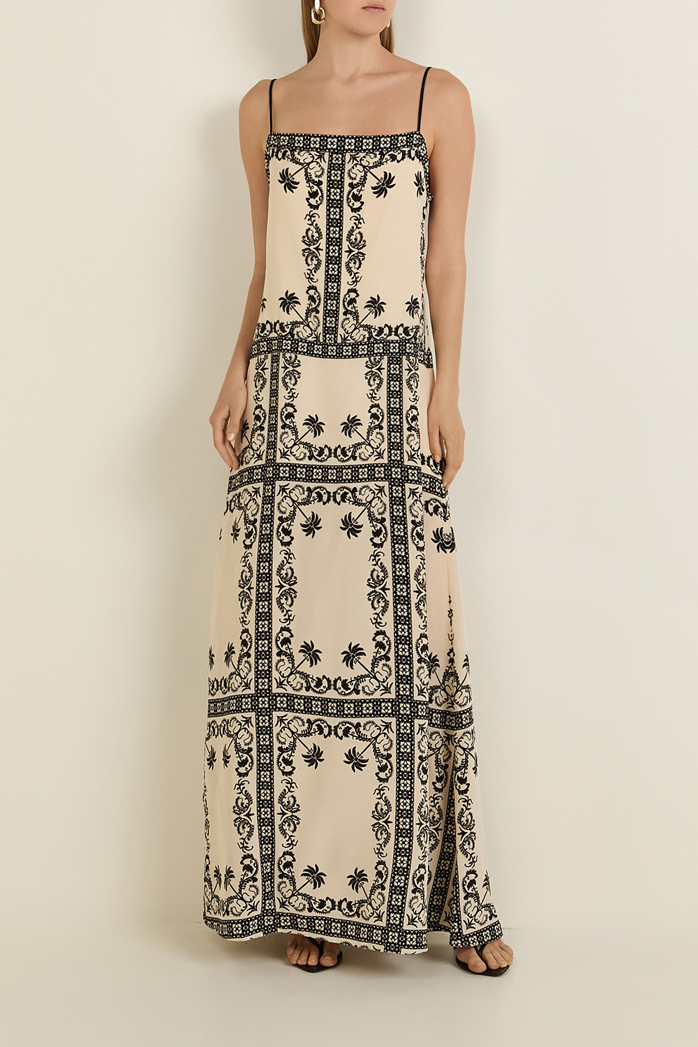 תמונת דוגמן קידמית של שמלת מקסי