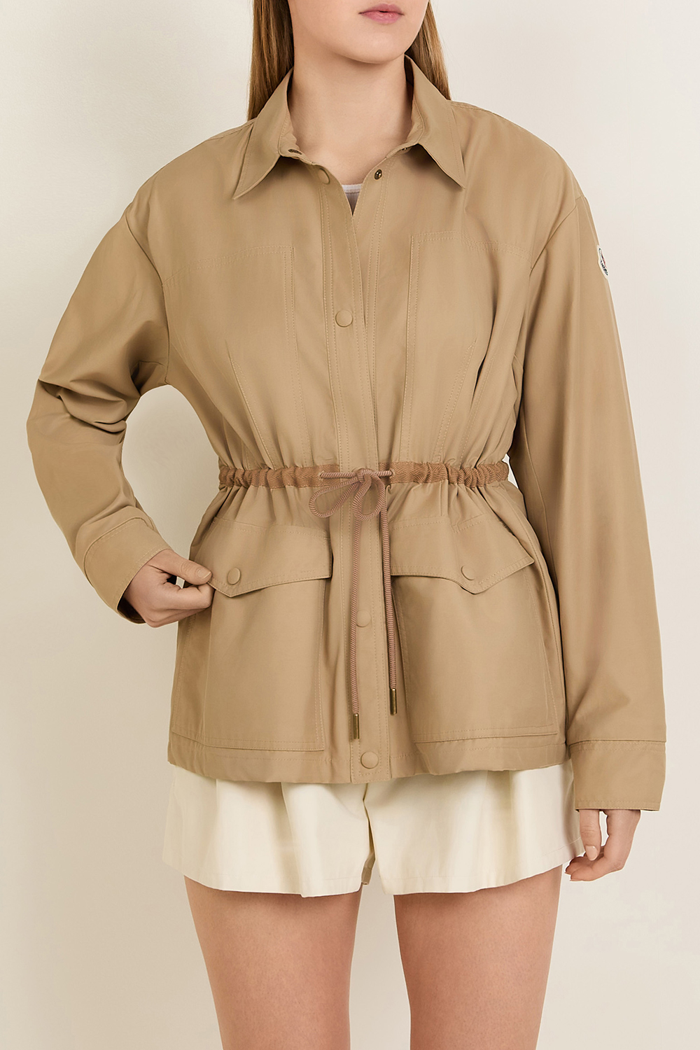 תמונת דוגמן קידמית של מעיל