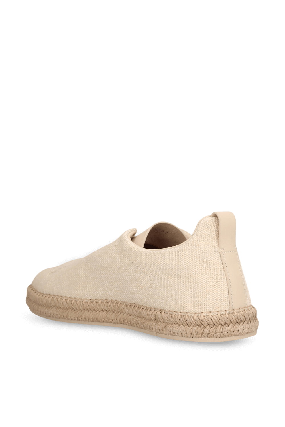 תמונה אחורית של נעלי אספדריל