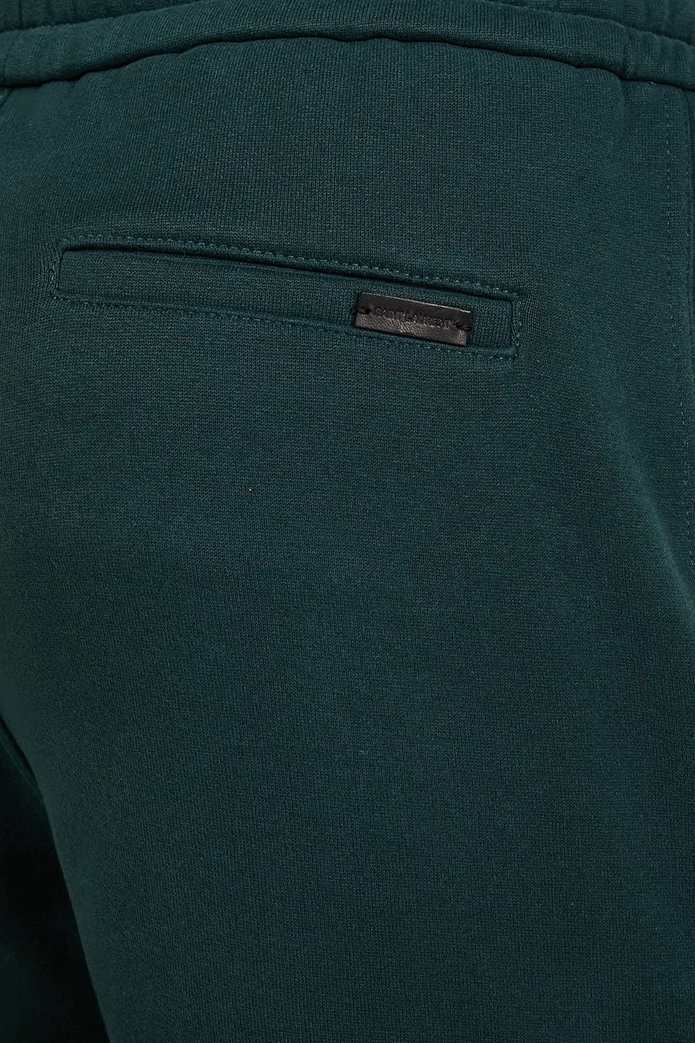 תמונת תקריב דוגמן של מכנסי ג'וג