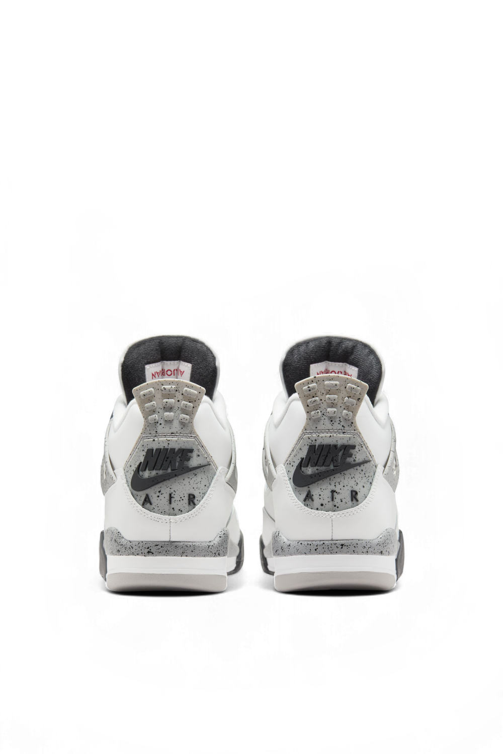 תמונה אחורית של נעלי סניקרס ג'ורדן 4 רטרו