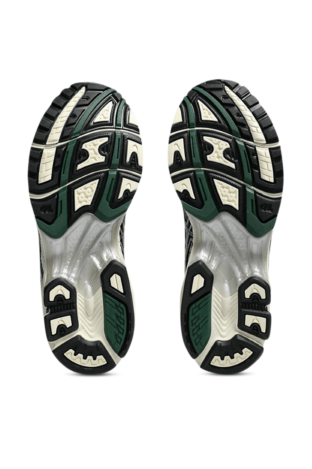 תמונת פנים של נעלי סניקרס נימבוס 10.1