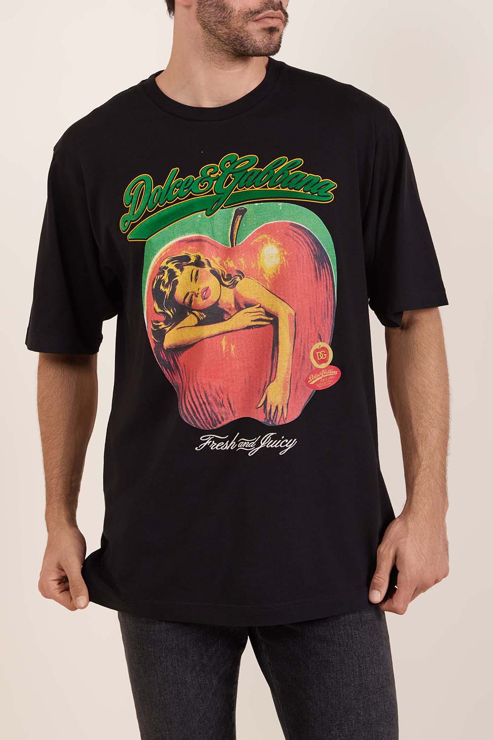 תמונת דוגמן קידמית של חולצת טי