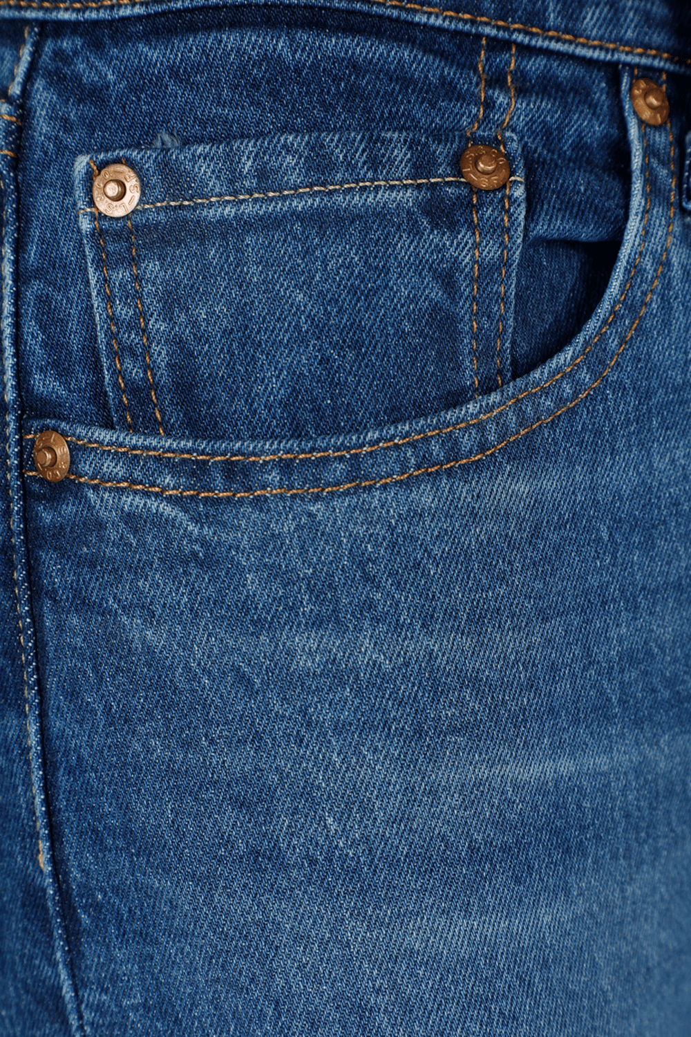 תמונה אחורית של 501 Original Cropped Jeans in Dark Wash