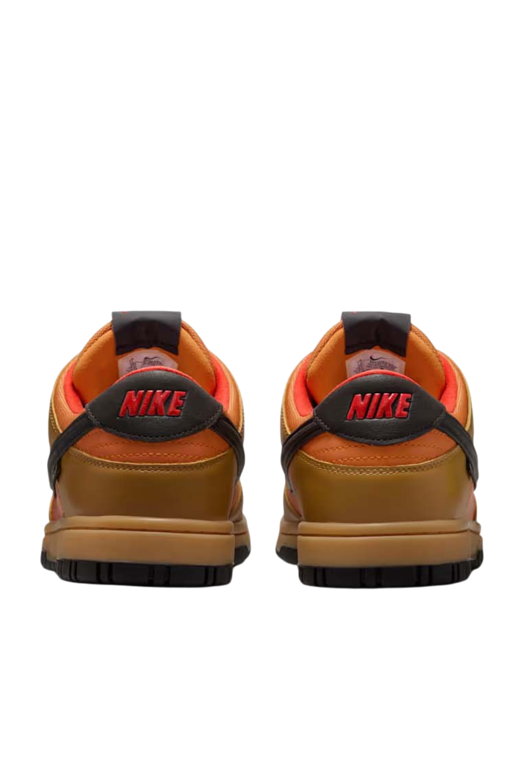 תמונת פנים של נעלי סניקרס דאנק גורטקס