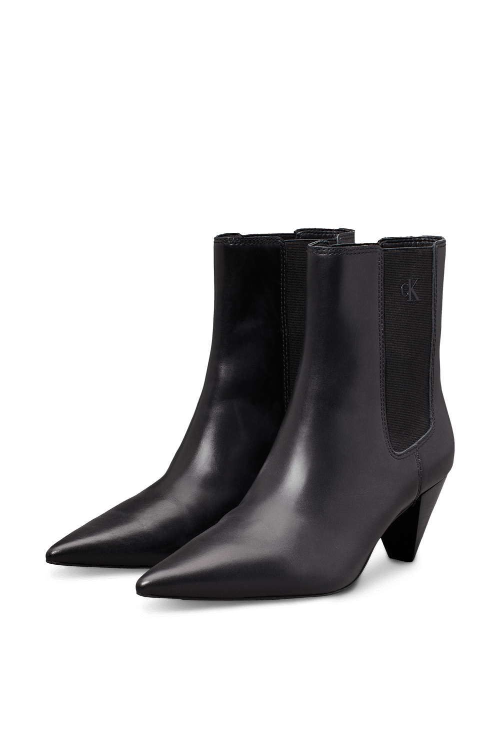 תמונה אחורית של מגפוני עור