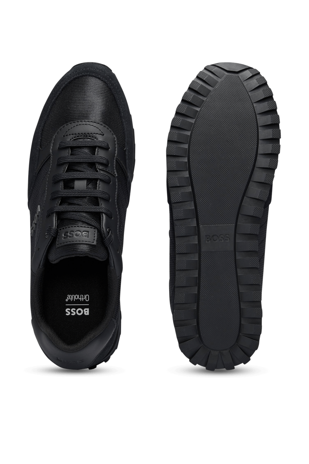 תמונת תקריב של נעלי סניקרס