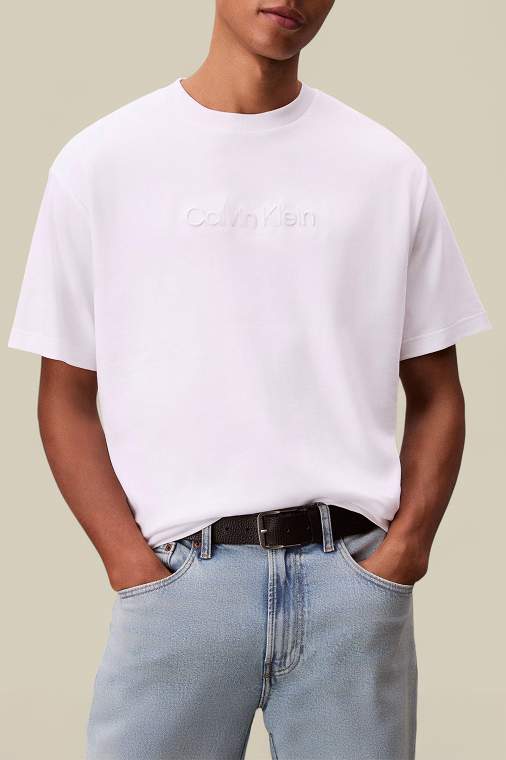 תמונת דוגמן קידמית של חולצת טי