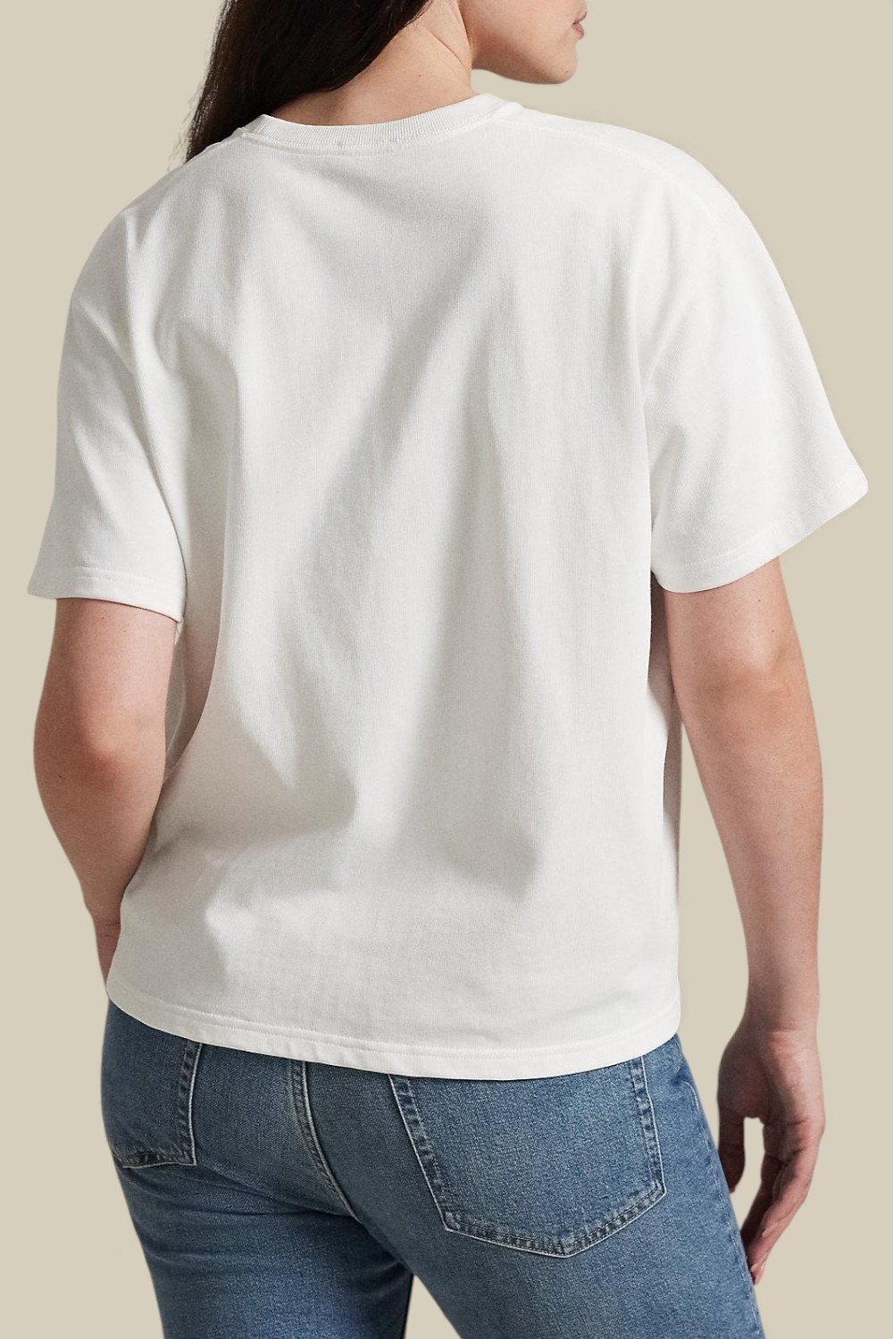 תמונת דוגמן אחורית של חולצת טי