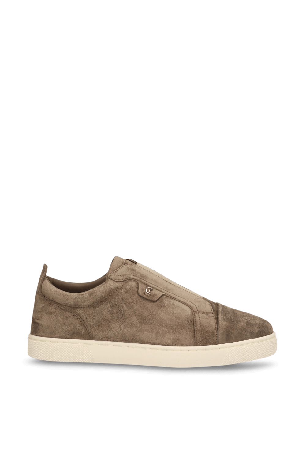 תמונה קידמית של נעלי סניקרס