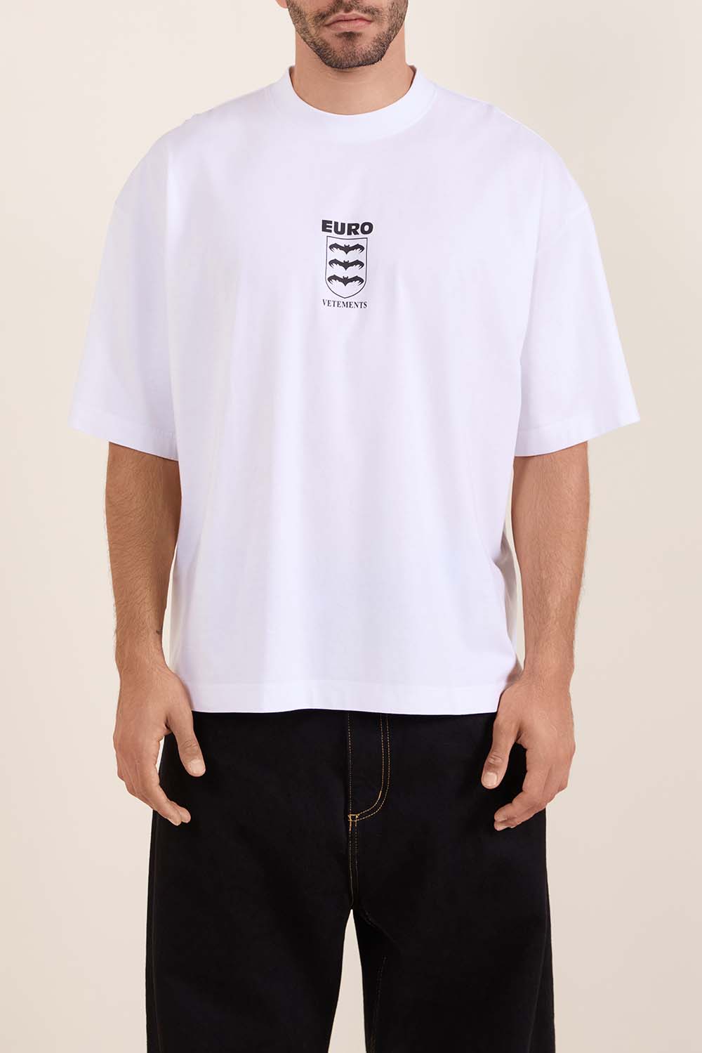 תמונת דוגמן קידמית של חולצת טי