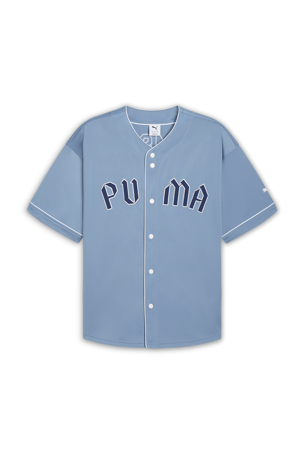 תמונה קידמית של חולצת כפתורים אוברסייז