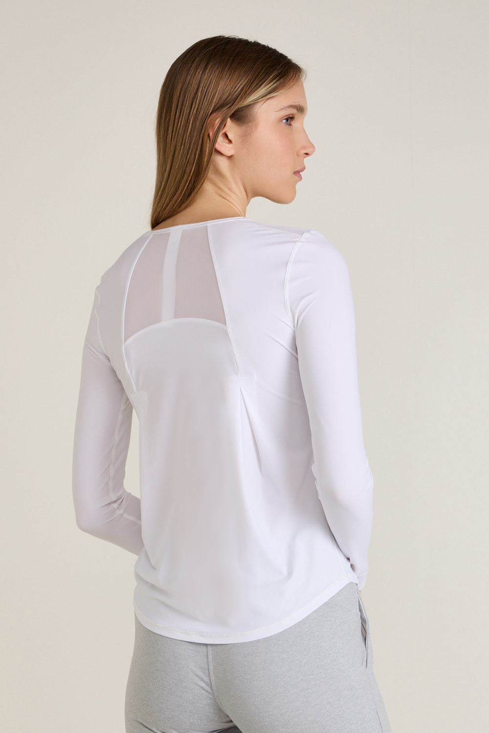 תמונת דוגמן אחורית של Sculpt Long-Sleeve