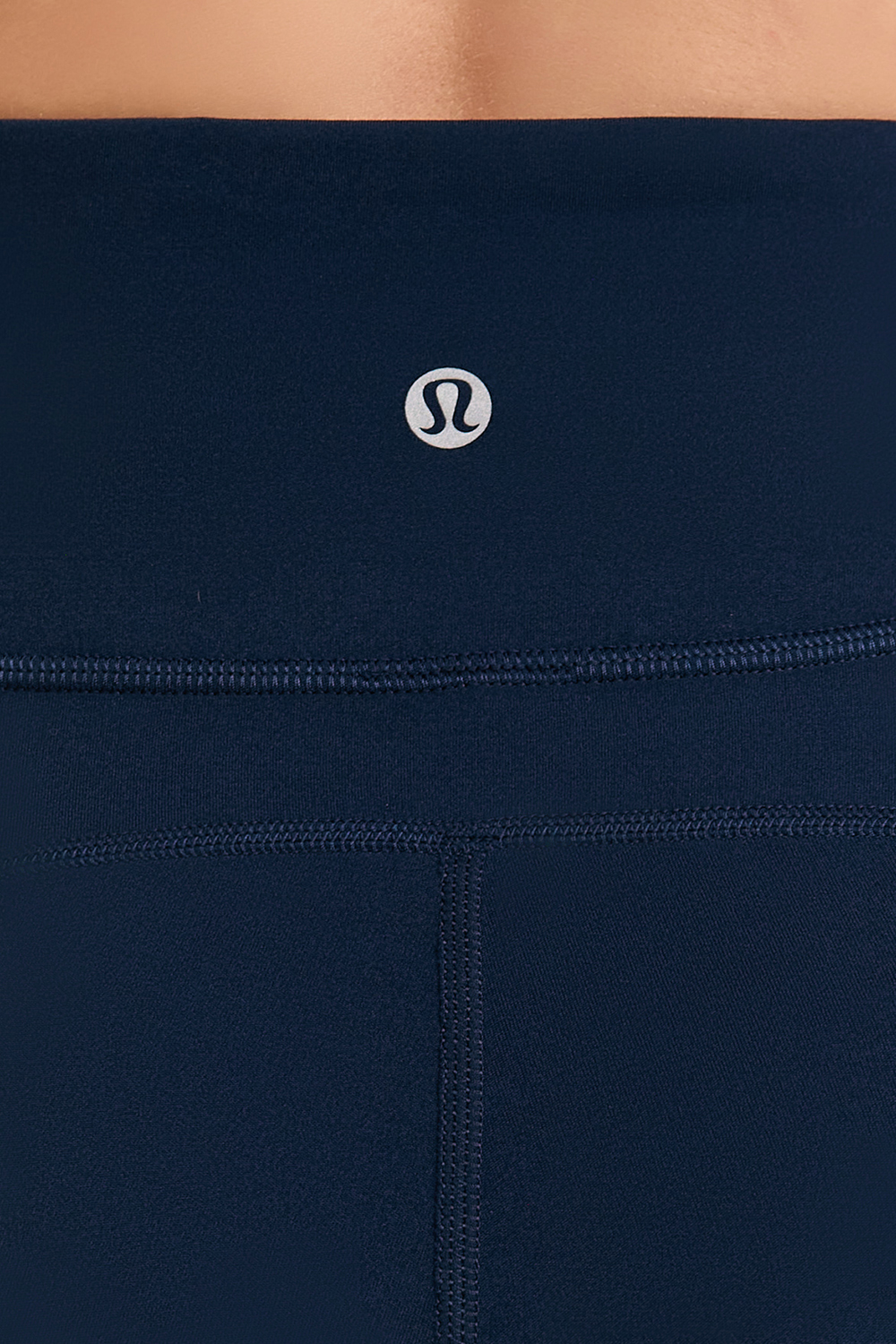 תמונת תקריב דוגמן של *Groove Nulu™ HR Flared Pant Regular