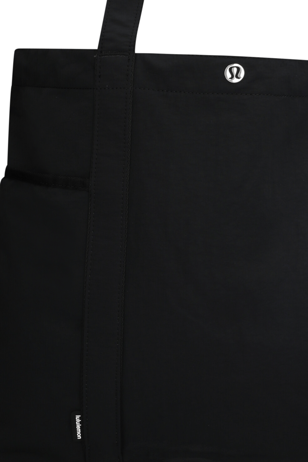 תמונת תקריב של Daily Multi-Pocket Tote Bag