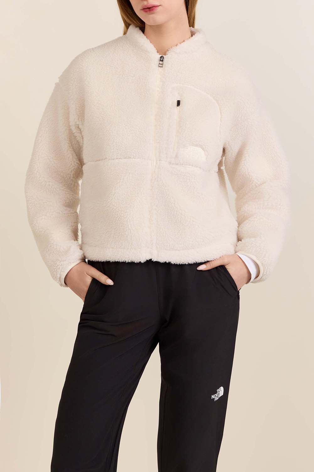 תמונת דוגמן קידמית של ז'קט פליז בגזרה משוחררת