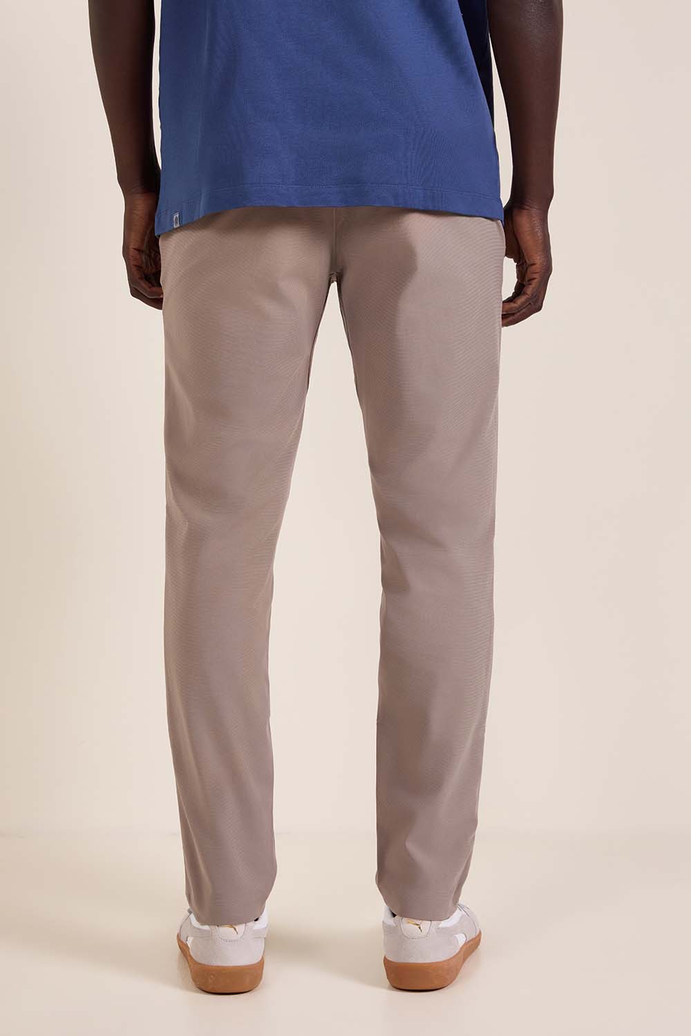 תמונת דוגמן אחורית של ABC Slim-Fit Trouser 32L *Warpstreme