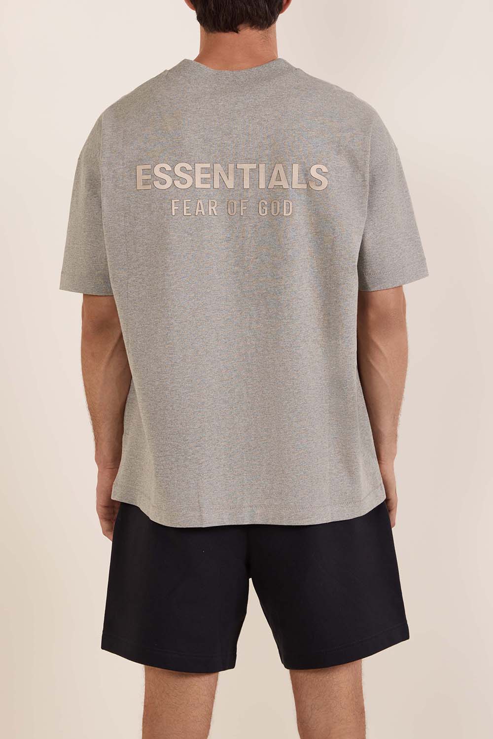 תמונת תקריב דוגמן של חולצת טי