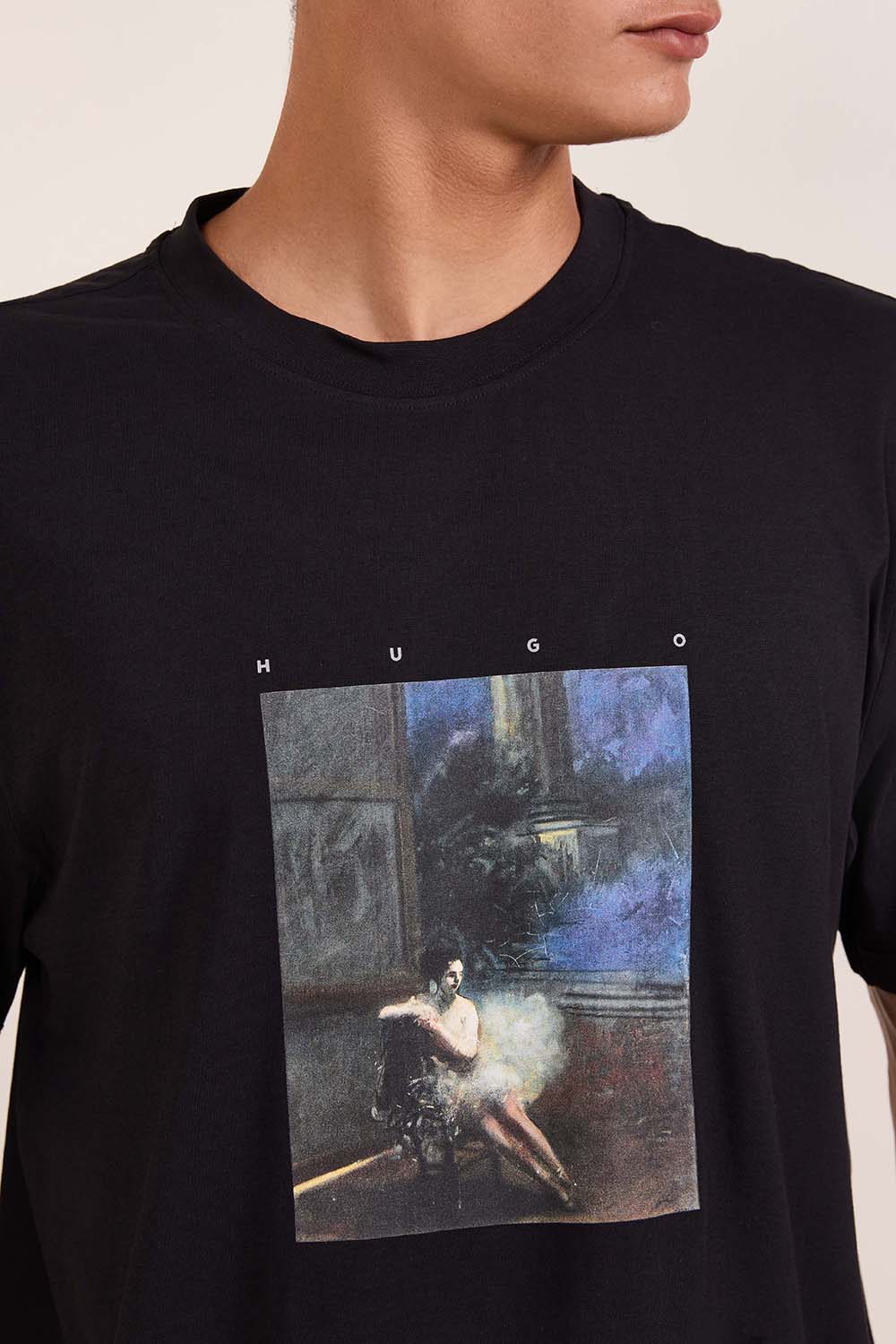 תמונת תקריב דוגמן של חולצת טי