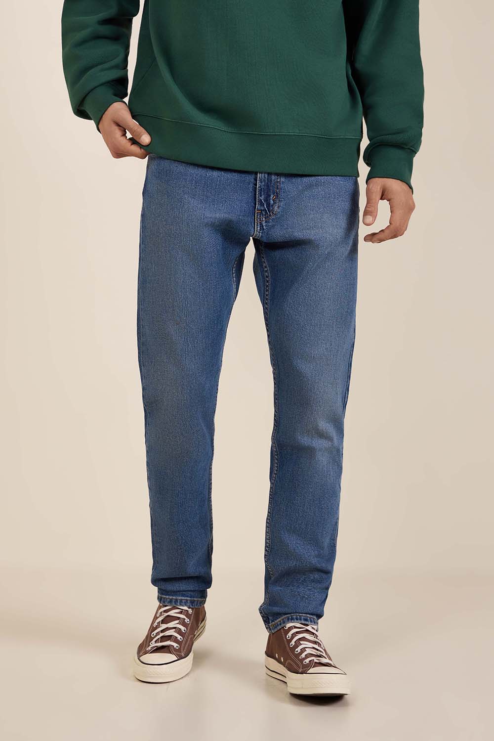 תמונת דוגמן קידמית של מכנסי ג`ינס 512