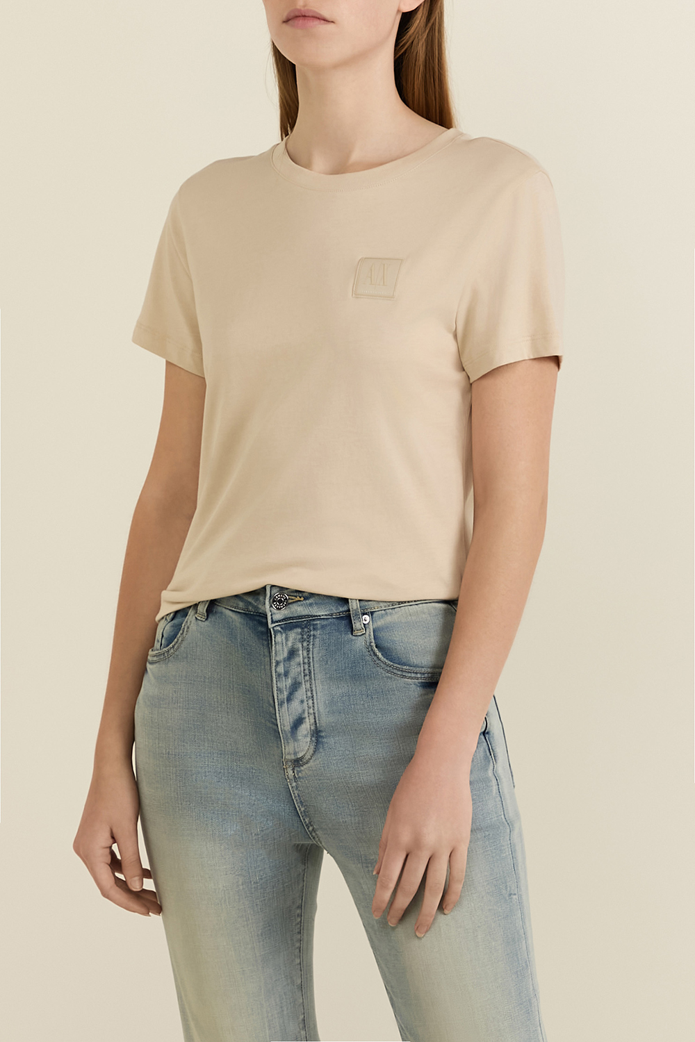 תמונת דוגמן קידמית של חולצת טי