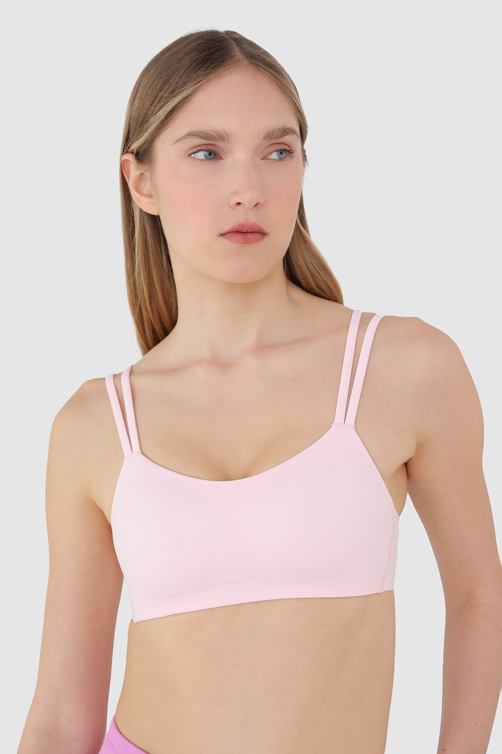 תמונת דוגמן קידמית של Like a Cloud Longline Bra, B/C Cup