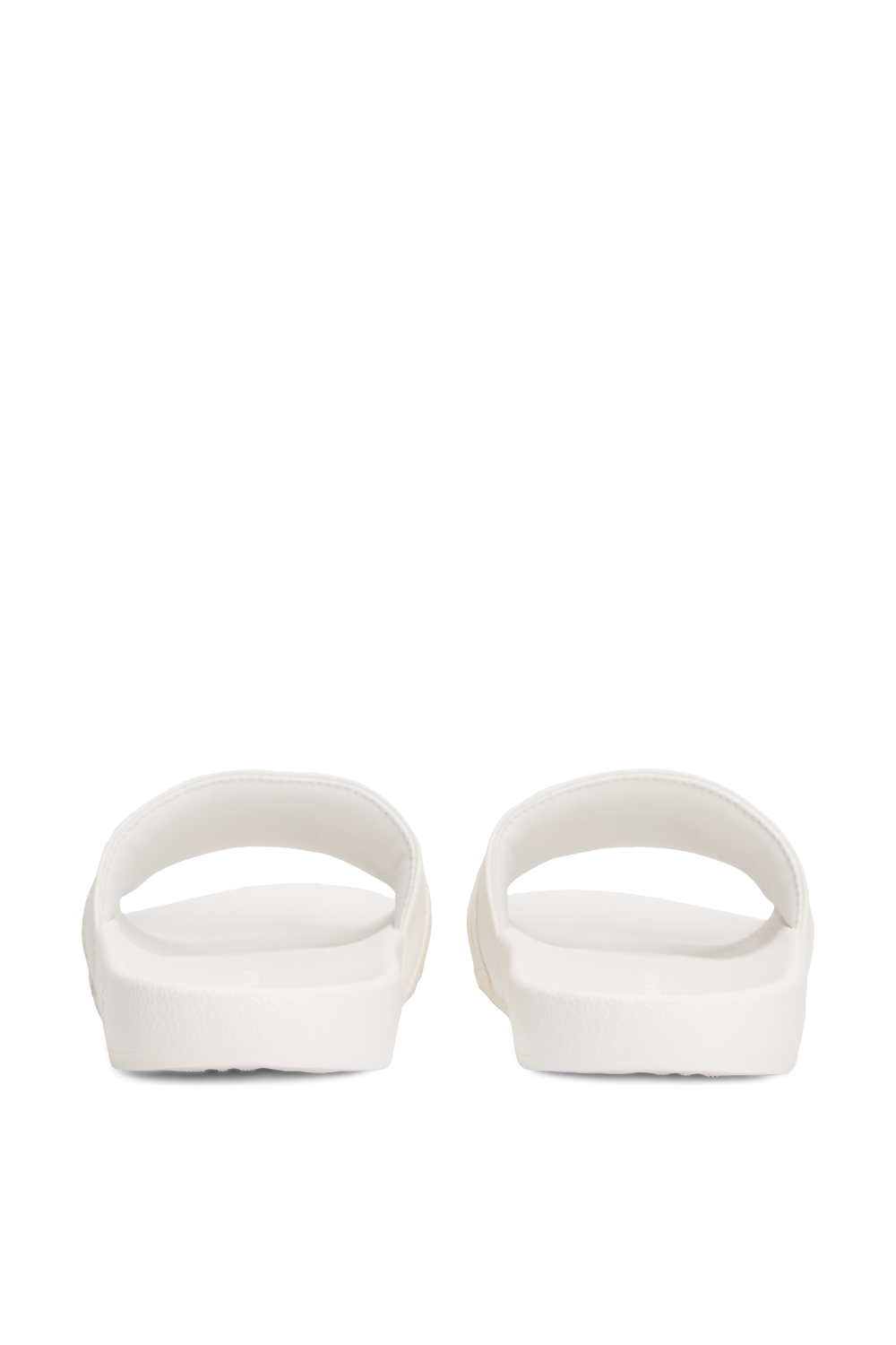 תמונה אחורית של כפכפי סליידס