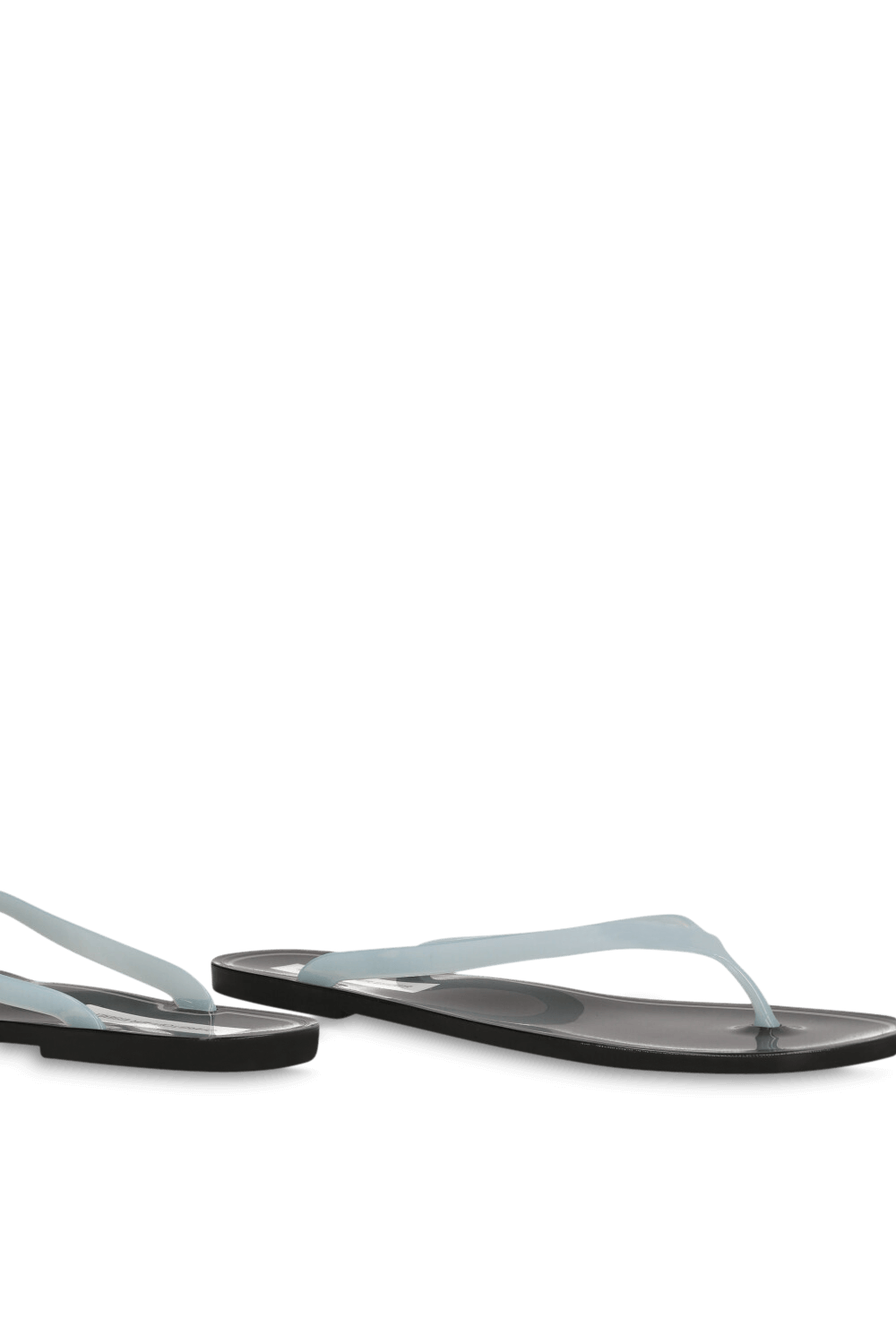 תמונת תקריב של כפכפי אצבע